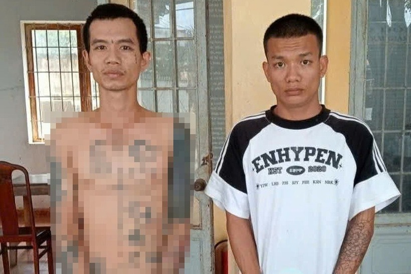 Giang và Chiến đã sử dụng xe lôi để thực hiện hành vi trộm cắp gần 5 tấn gỗ bao bì cao su của người dân trên địa bàn xã Tân Thành. Ảnh: Dân Trí