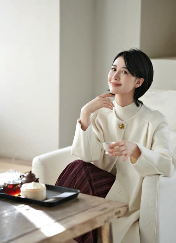 Một người phụ nữ vui vẻ, khỏe mạnh chính là nguồn năng lượng dương tích cực nhất trong gia đình.